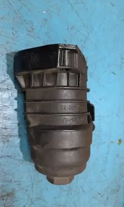 Volvo V60 Oil filter cover 