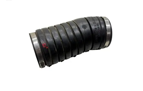 Volkswagen Multivan T4 Air intake hose/pipe 074129627E
