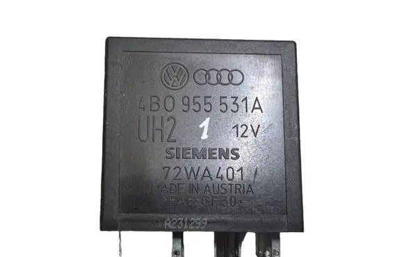 Skoda Octavia Mk1 (1U) Window wiper relay 4B0955531A 72WA401 A231299