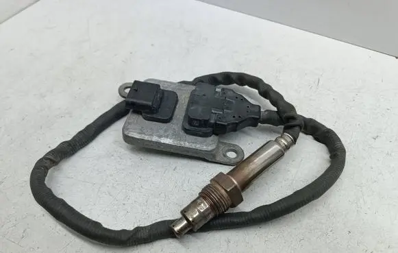 Mercedes-Benz Sprinter W906 Lambda probe sensor A0009053503 5WK96682D 0009053503