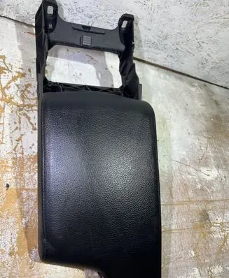 BMW 3 E90 E91 Armrest E116233221