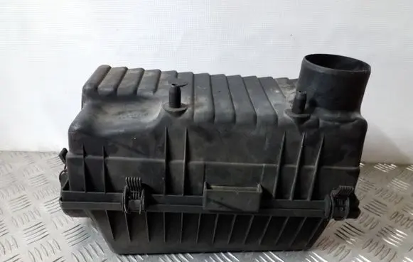 Lancia Zeta Air filter box 8043986