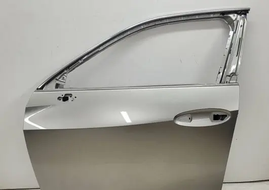 Lexus UX Front door 