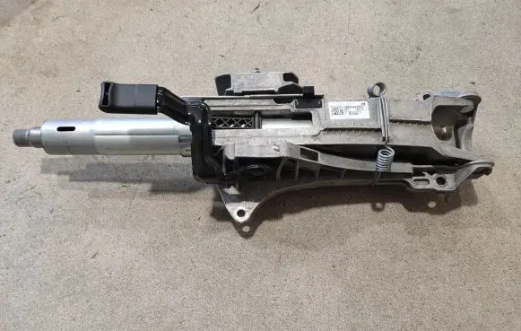 Mercedes-Benz E W213 Steering wheel axle A2134620205 A2054608901