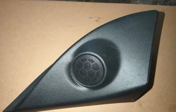 Opel Astra H Front door high frequency speaker