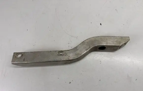BMW 6 F06 Gran coupe Radiator mount bracket 7583119 17117583119