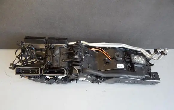 Audi A8 S8 D4 4H Interior heater climate box assembly 4H0820004C