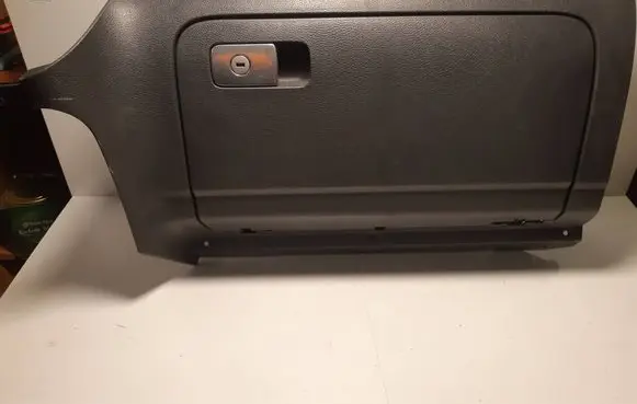 Volkswagen Golf V Glove box 1K1857290 1355D300465
