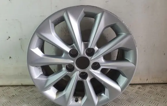 R16 alloy rim