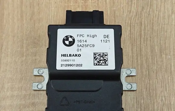 BMW 5 G30 G31 G38 Fuel injection pump control unit/module 5A25FC9