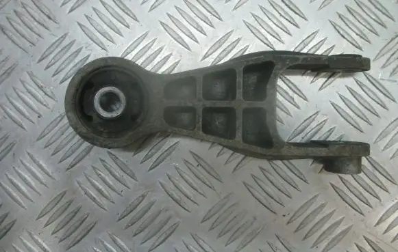Opel Corsa C Engine mount vacuum valve 9227882