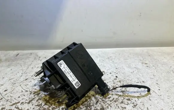 Mercedes-Benz C W205 Battery relay fuse 1110055 0607160151 A0009061505