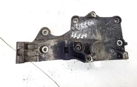 Volkswagen Touran I Engine mounting bracket 03g803143