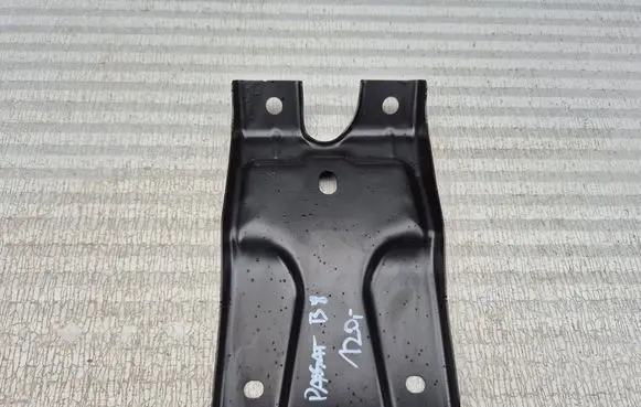 Volkswagen PASSAT B8 Front bodywork piece 3G0805569B 242201S