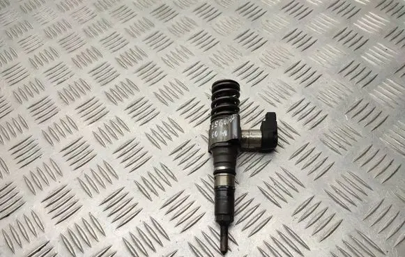 Audi A4 S4 B7 8E 8H Fuel injector 03G130073M