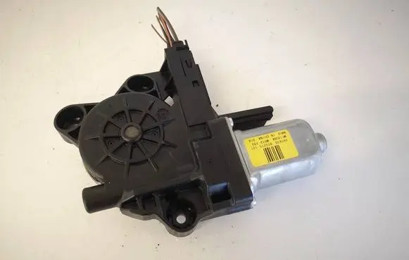 Volvo V70 Rear door window regulator motor 970715101
