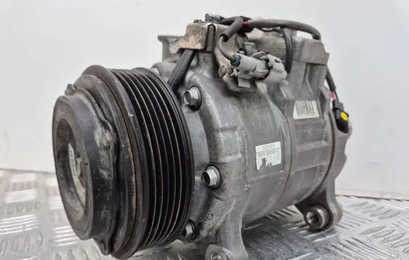 BMW 5 F10 F11 Air conditioning (A/C) compressor (pump) 9216466 7SBU17A GE4472604532