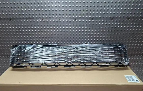 Fiat 500 Front bumper lower grill S26336958 735619520