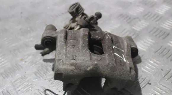 Mazda 3 II Rear brake caliper