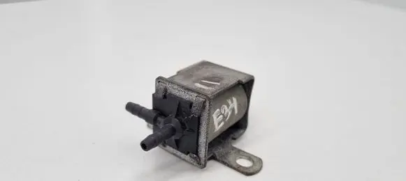 BMW 5 E34 Turbo solenoid valve 2243804C 2243804