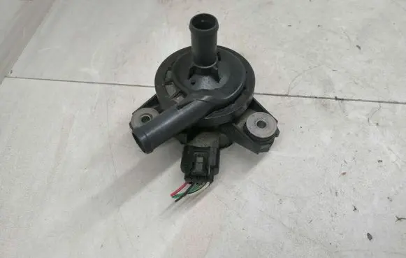 Lexus IS III XE30 Electric auxiliary coolant/water pump G904033030 22515M111080