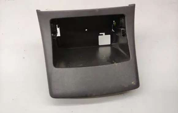 Mercedes-Benz E W211 Ashtray (rear) A2116800450