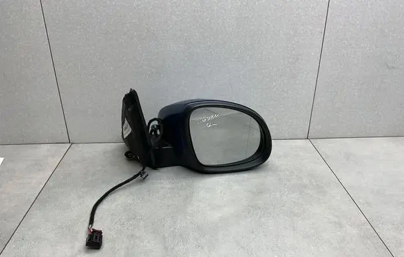 Volkswagen Tiguan Front door electric wing mirror 5N2857502L