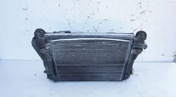 Skoda Octavia Mk2 (1Z) Intercooler air channel guide 