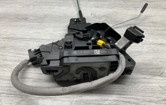 Mercedes-Benz E W213 Rear door lock A2220064099 A2137330100