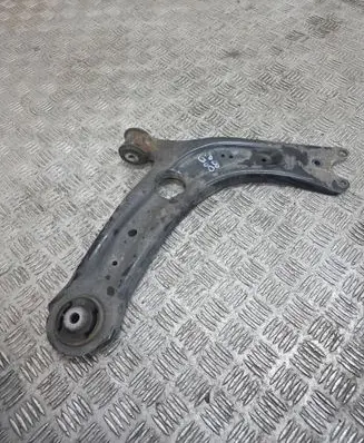 Volkswagen PASSAT B8 Front lower control arm/wishbone 