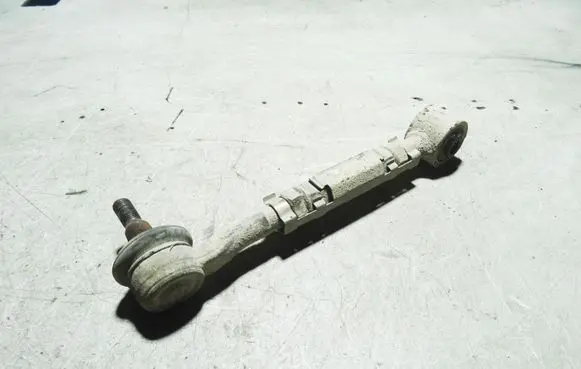 Toyota Avensis T270 Rear control arm