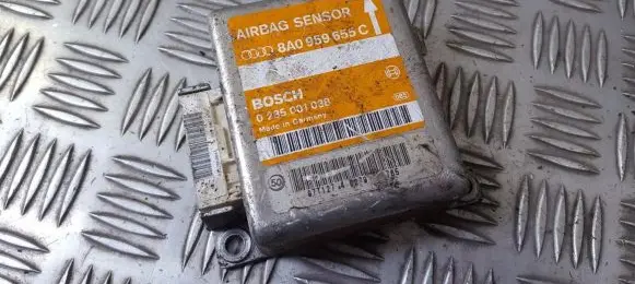 Audi A4 S4 B5 8D Airbag control unit/module 8a0959655c 0285001038