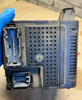 Volvo XC70 Fuse module 30786889 06W491 28087583