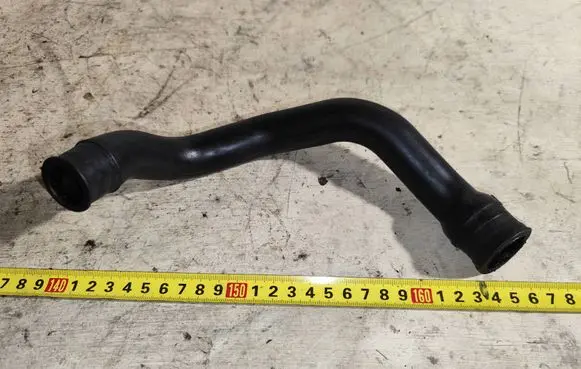 Ford Focus Breather hose/pipe Ys6q6a804aa