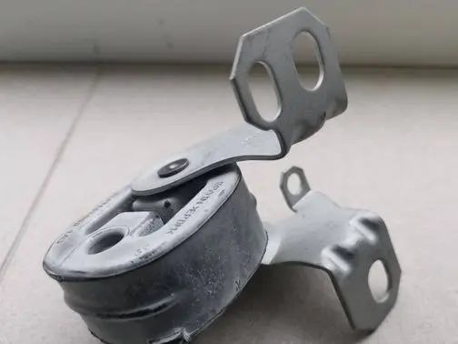 Muffler mount bracket/holder