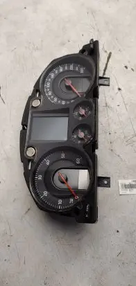 Volkswagen PASSAT B6 Speedometer (instrument cluster) 3c0920871