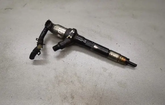 Mazda 6 Fuel injector R2AA13H50 13H50