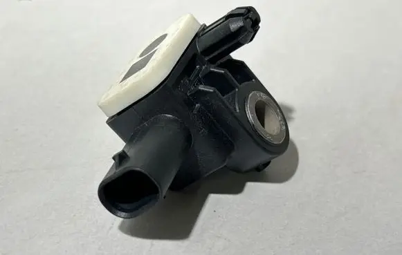 BMW 1 F20 F21 Airbag deployment crash/impact sensor 9234989 65779234989 130117103