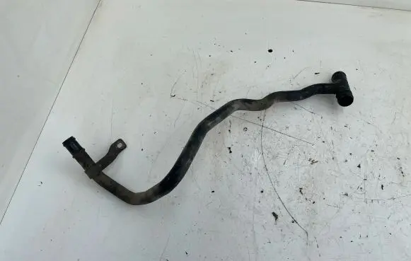 Volkswagen Golf VII Engine coolant pipe/hose