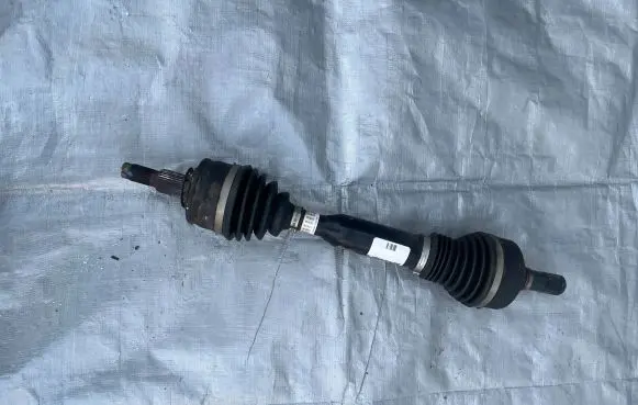 Jeep Cherokee Front driveshaft P68289670AA