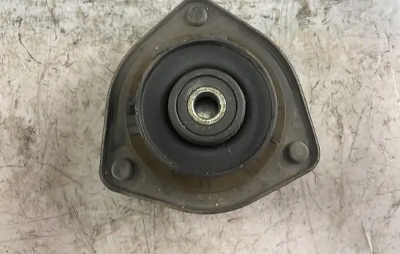 Hyundai Getz Front upper strut mount 