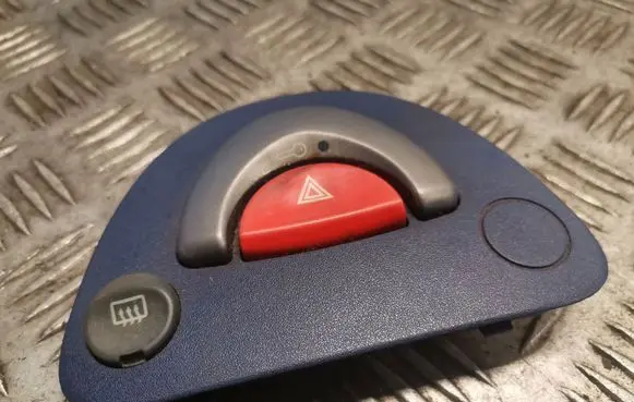 Smart ForTwo I Hazard light switch