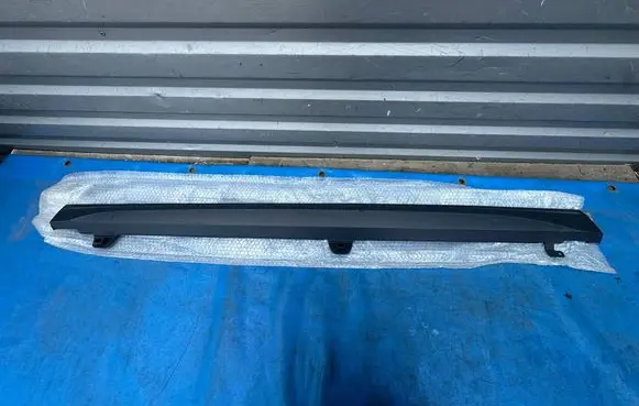 Volkswagen Up Front sill (body part) 12E853859A