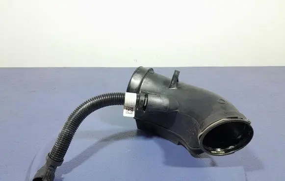 BMW X5 E53 Air intake hose/pipe 9887035