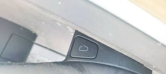 Tesla Model Y Other switches/knobs/shifts