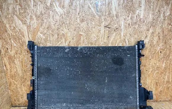 Renault Trafic III (X82) Coolant radiator 214103569R