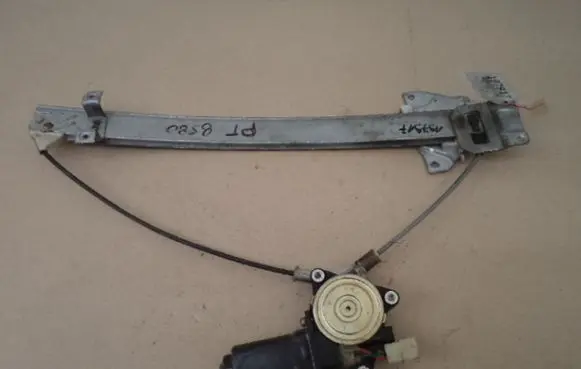 Mitsubishi Space Wagon Rear door window regulator with motor