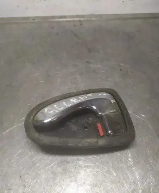 Hyundai Accent Front door exterior handle 8261025000
