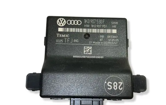 Volkswagen Golf Plus Gateway control module 1K0907951