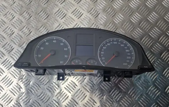 Volkswagen Golf V Speedometer (instrument cluster) 1K0920864AX
